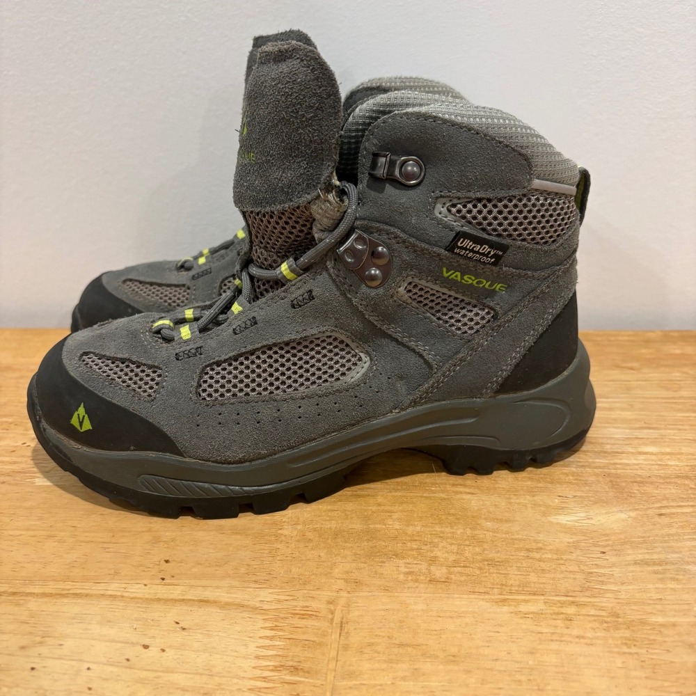 Vasque Waterproof Hiking Boots Boys Grey size 3M UltraDry Suede Mesh 7213 M